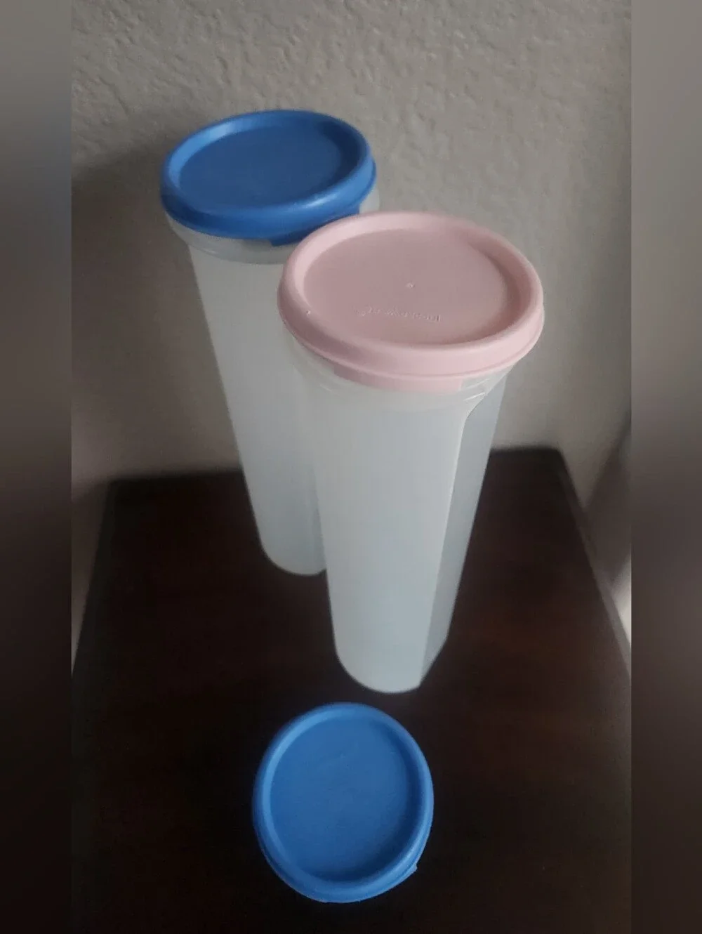 Tupperware 2 Spaghetti Keepers in Rose & Blue Lids Vintage w/ Small Blue EUC $18